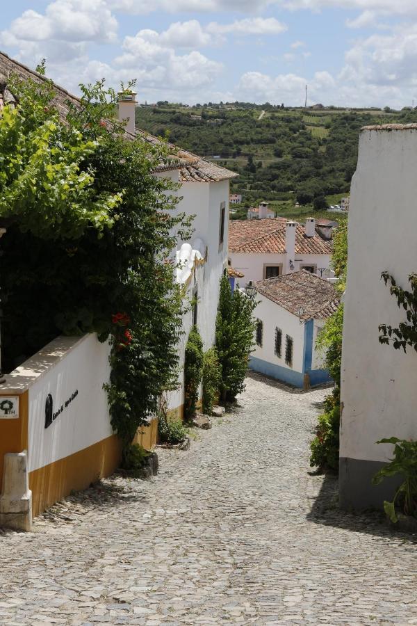 Casa Coloridos Bed & Breakfast Obidos Bagian luar foto